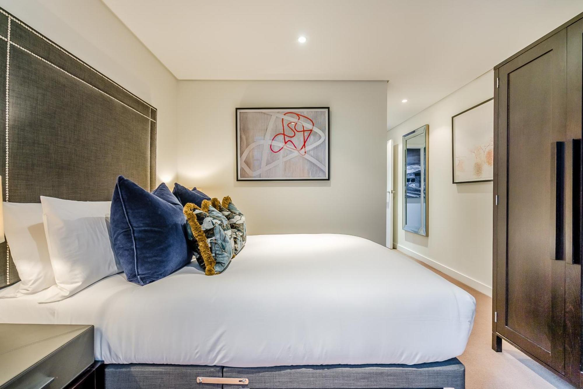 Merchant Square Apartament